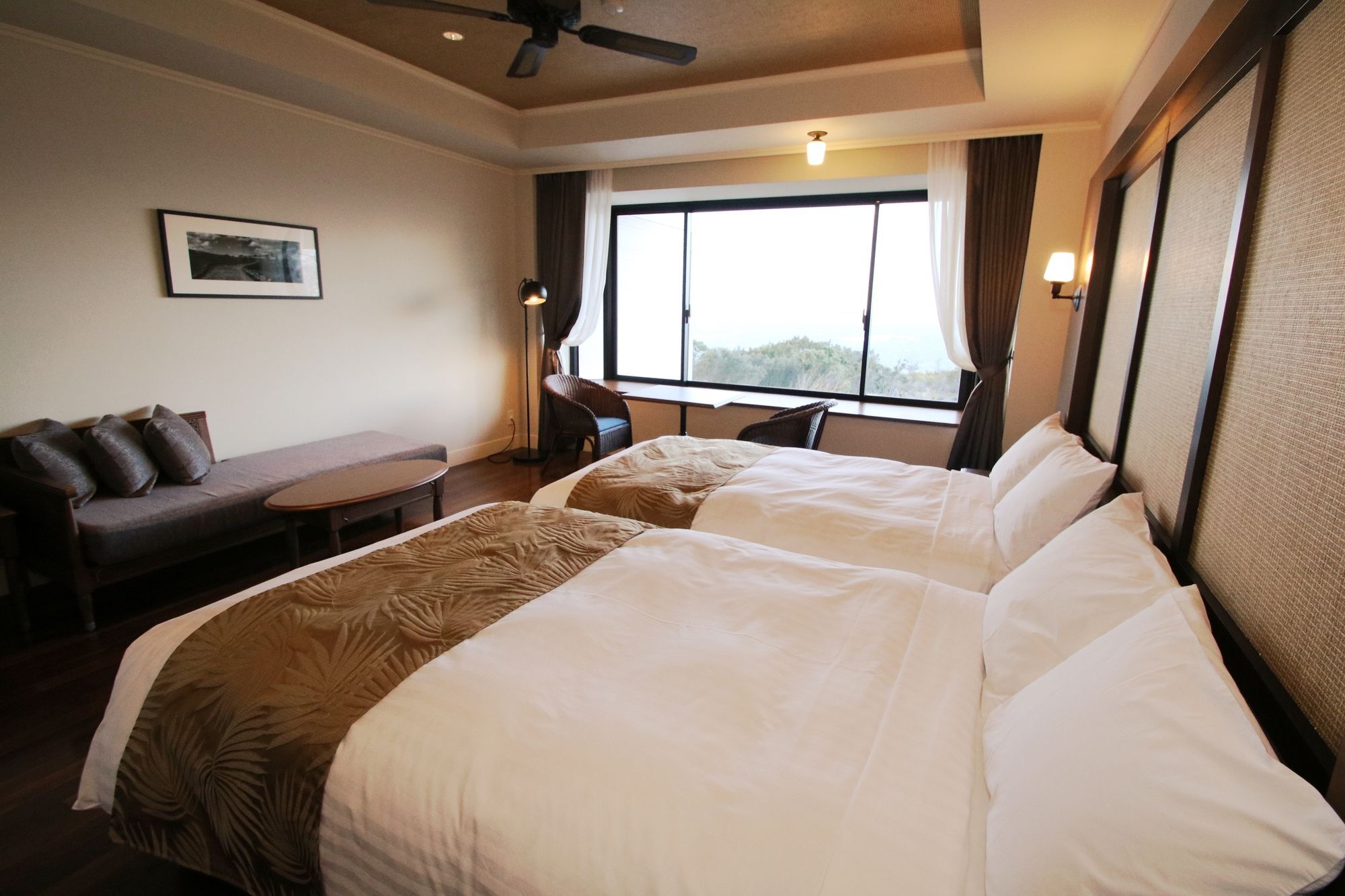 Infinito Hotel And Spa Shirahama Exterior foto